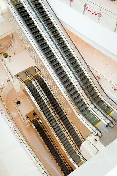 Escalator Modern Building — Stock Photo, Image