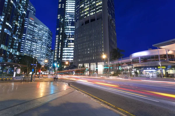 Brisbane gece şehir trafik — Stok fotoğraf