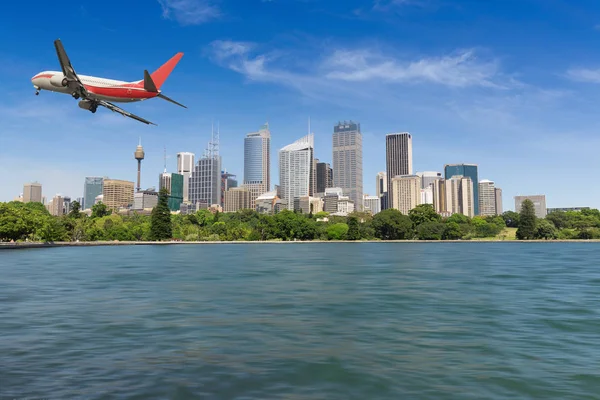 Sydney city architecture and modern air transport — Stock Photo, Image