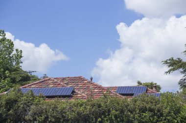 çatı güneş panelleri