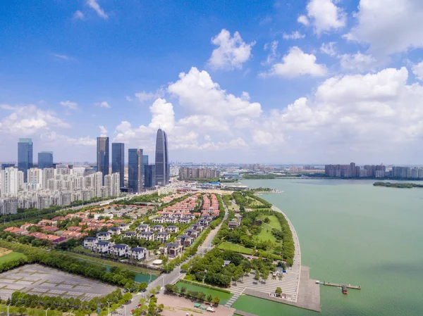 Modern çember, şehir, seyahat