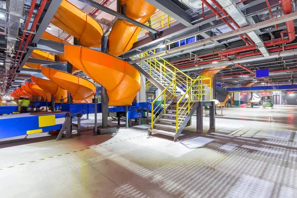 Fabrikadaki merdivenler, endüstriyel 