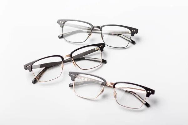 Gözlükler Beyaz Arkaplanda Izole Edildi — Stok fotoğraf