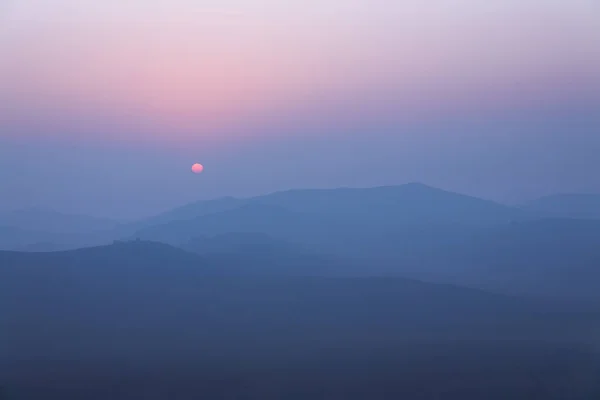 谷の夜明け — ストック写真