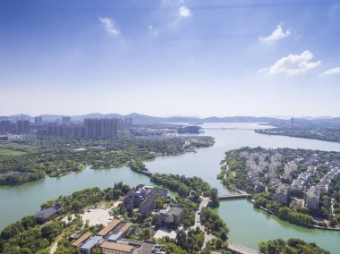 Şehir waterfront binanın havadan görünümü