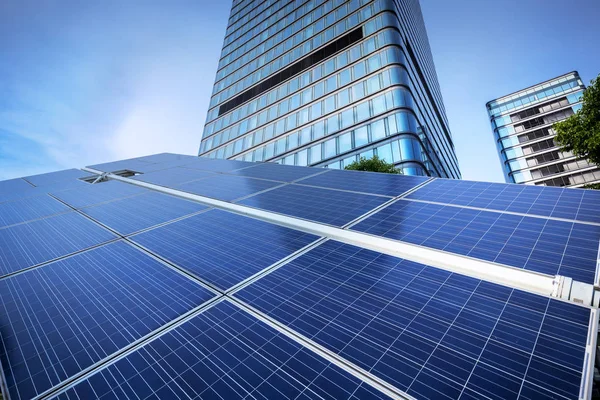 Napenergia Fotovoltaikus Energia Nemzedék Berendezés Városban — Stock Fotó