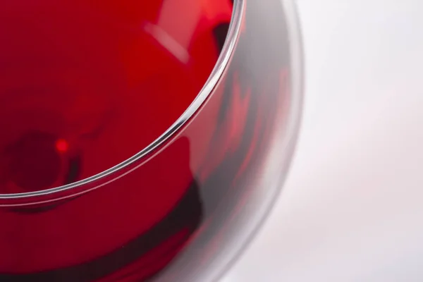 ガラスの赤ワイン,上の隅から見た. — ストック写真