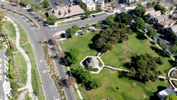 Town Green square park in Ladera Ranch, California — Stock Video