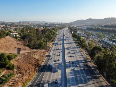 San Diego otoyolunun havadan görünüşü