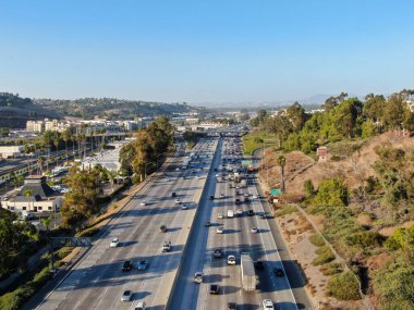 San Diego otoyolunun havadan görünüşü