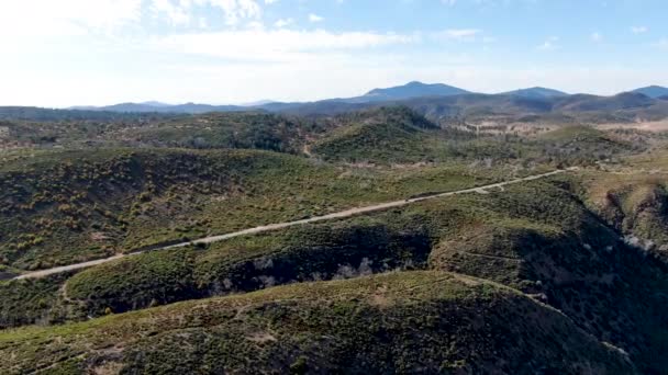 南加州拉古纳山区的小沥青路面 — 图库视频影像