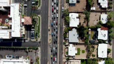 Arizona 'daki Scottsdale çöl şehrinin hava manzarası eyalet başkenti Phoenix' in doğusunda. 