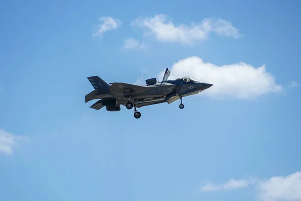 U.S. Navys Flight training in the air of San Diego — Stock Photo, Image