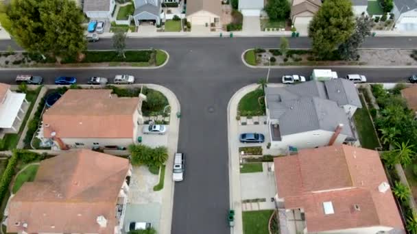 Vista aérea do bairro residencial em grande escala, Irvine, Califórnia — Vídeo de Stock