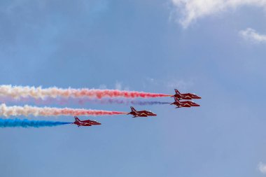 Miramar Hava Gösterisi sırasında Kraliyet Hava Kuvvetleri Aerobatik Takım Okları