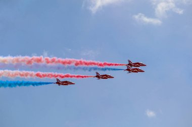 Miramar Hava Gösterisi sırasında Kraliyet Hava Kuvvetleri Aerobatik Takım Okları