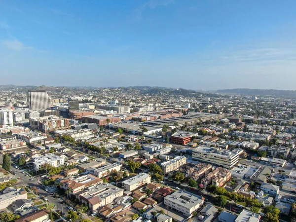 Vista aérea do centro de Glendale, cidade em Los Angeles — Fotografia de Stock