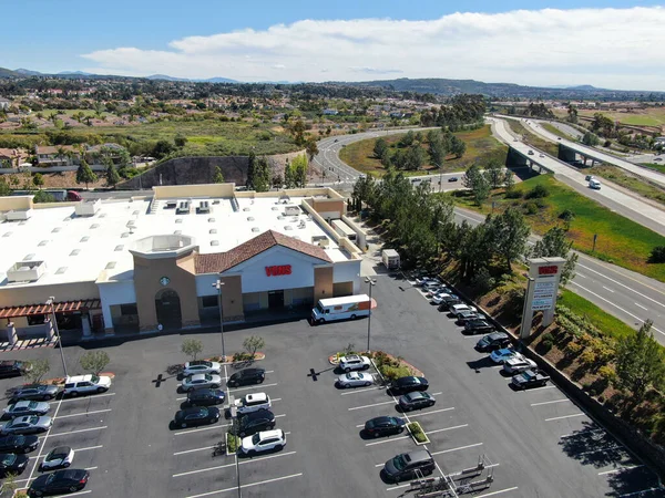 Vista aérea de la cadena Vons upermarket propiedad de Albertsons — Foto de Stock