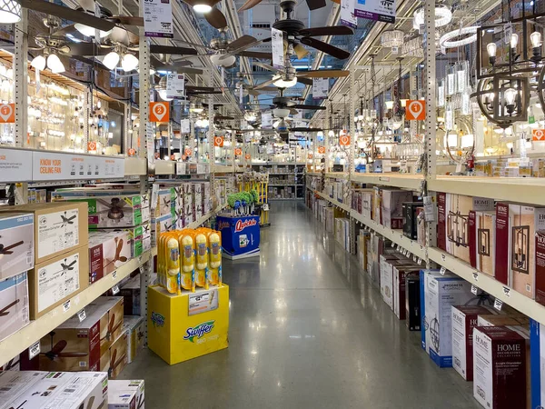 The Home Depot store department section aisles. Light section — Stock Photo, Image