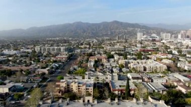 Glendale şehir merkezinin havadan görüntüsü, Los Angeles 'ta şehir 