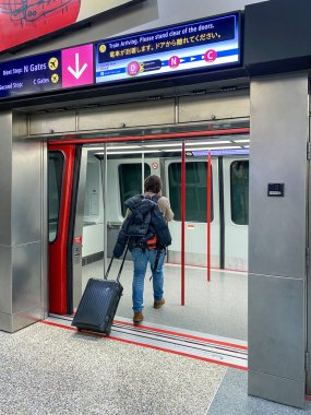 Covid 19 karantinasından dolayı boş Pekin Havaalanı 3 terminali