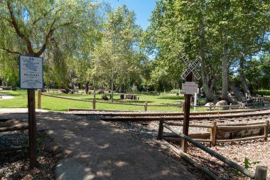 Poway Parkı ve Köyü, Powa