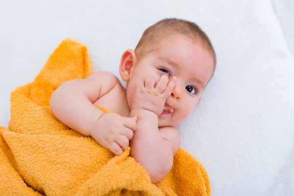 Baby schlechte Angewohnheit — Stockfoto