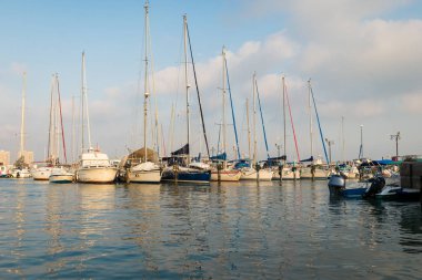 Acre, Kuzey İsrail - 6.08.2019: Acre limanı (Akko)).