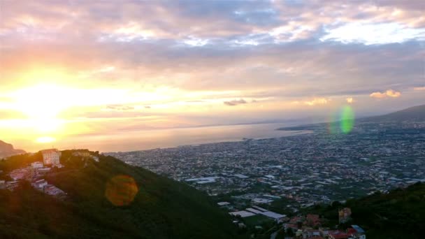 Vista panoramica sulla valle di Pompei, sul golfo di Napoli e sul Vesuvio al tramonto — Video Stock