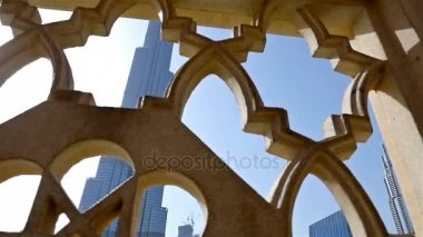 Uluslararası Dubai Kongre ve Sergi Sarayı Souk Al Bahar Köprüsü'nden dünyanın en yüksek binası Dubai, Birleşik Arap Emirlikleri, Dubai, Birleşik Arap Emirlikleri - 4 Mayıs 2017: görünümüne