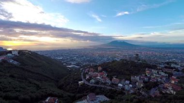 Pompei Vadisi, Napoli Körfezi ve Vezüv havadan görünümü