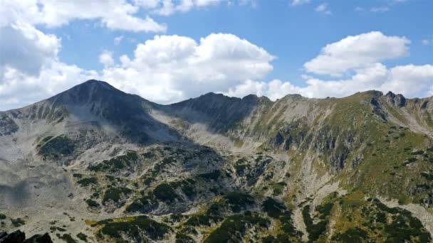 Время Передвижения Облаков Над Красивым Горным Ландшафтом Горах Пирин Болгария — стоковое видео