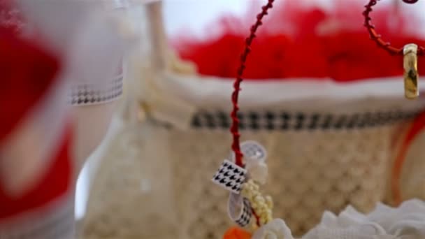 婚礼装饰带结婚戒指 — 图库视频影像