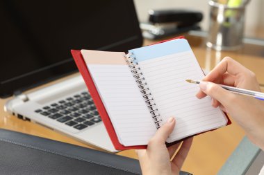 İşkadını gündemindeki not almak