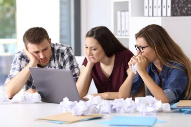 Zor bir iş yapmaya Frustreted girişimciler