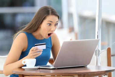 Hayran kadın hatta satın teklif bulma