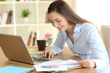 Evde satır veri üzerinde karşılaştırma çalışma serbest meslek