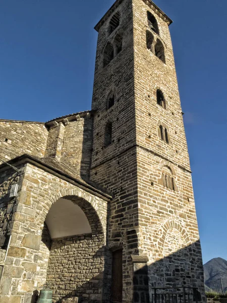 A igreja antiga — Fotografia de Stock