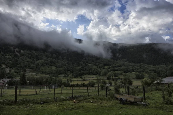 Paisaje Nublado Los Pirineos —  Fotos de Stock