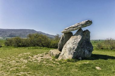 Bask Ülkesi içinde antik dolmen