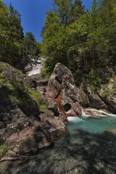 Řeka Španělských Horách — Stock fotografie