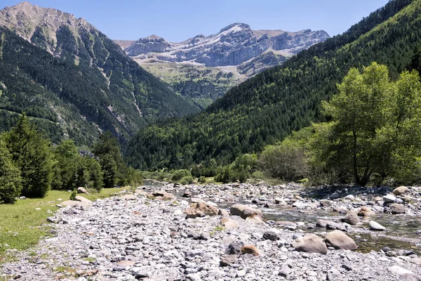Vista Pirenesia Francesa —  Fotos de Stock