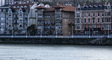 Cityscape kıyılarında