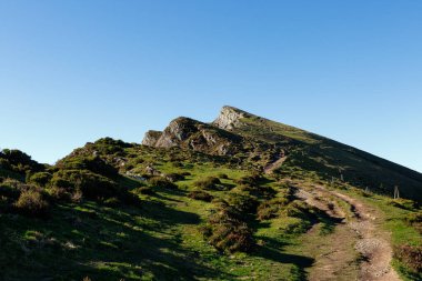 Bask ülkesinde dağlar zirve yapar.