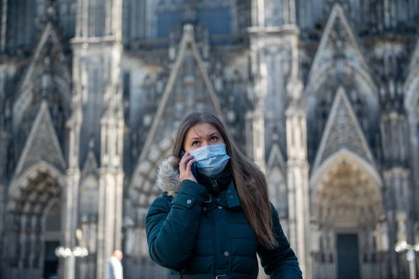 Young Woman Protective Medical Mask Quarantine Coronavirus Covid Using Smart — Stock Photo, Image