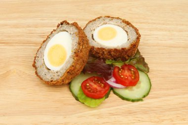 Viski yumurta yarım