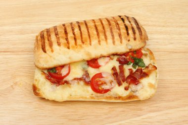 Mozzarella, pancetta Panini