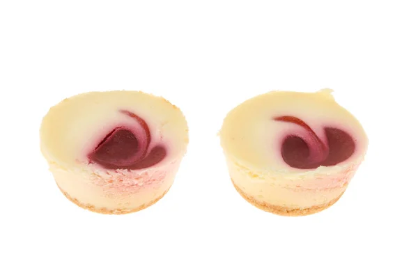 Zwei Himbeerkäsekuchen — Stockfoto