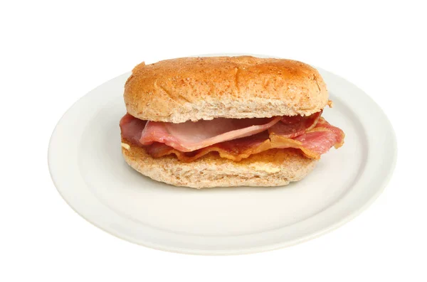 Wholemeal bacon bap — Stock Photo, Image