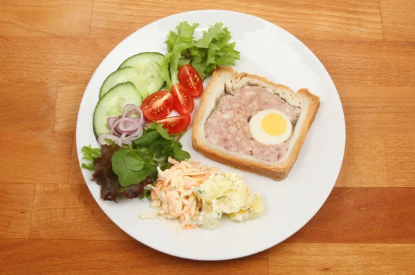 Gala pie and salad — Stock Photo, Image